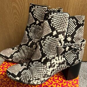 Tory Burch leather sole used